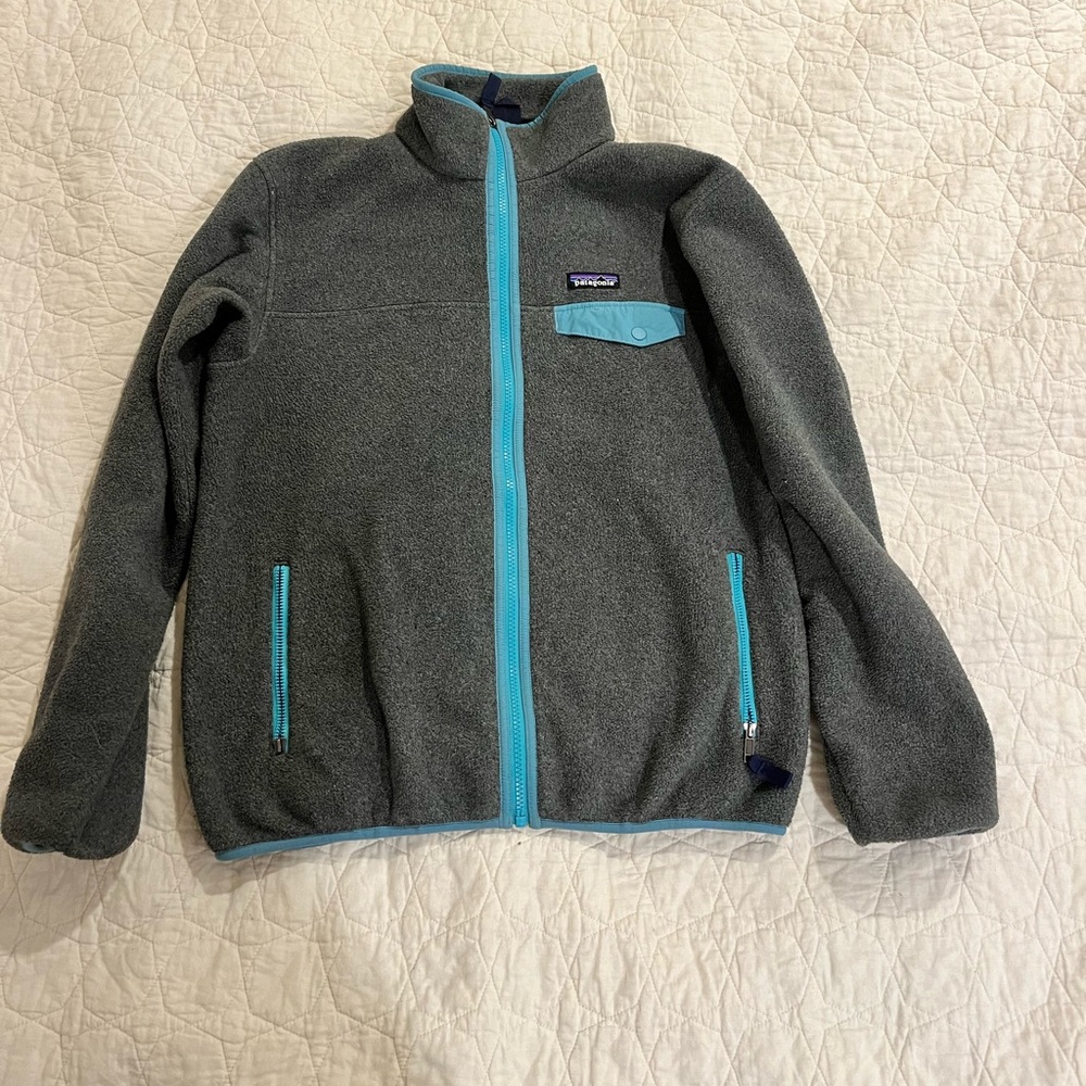 Patagonia Synchilla Grey and Teal Fleece